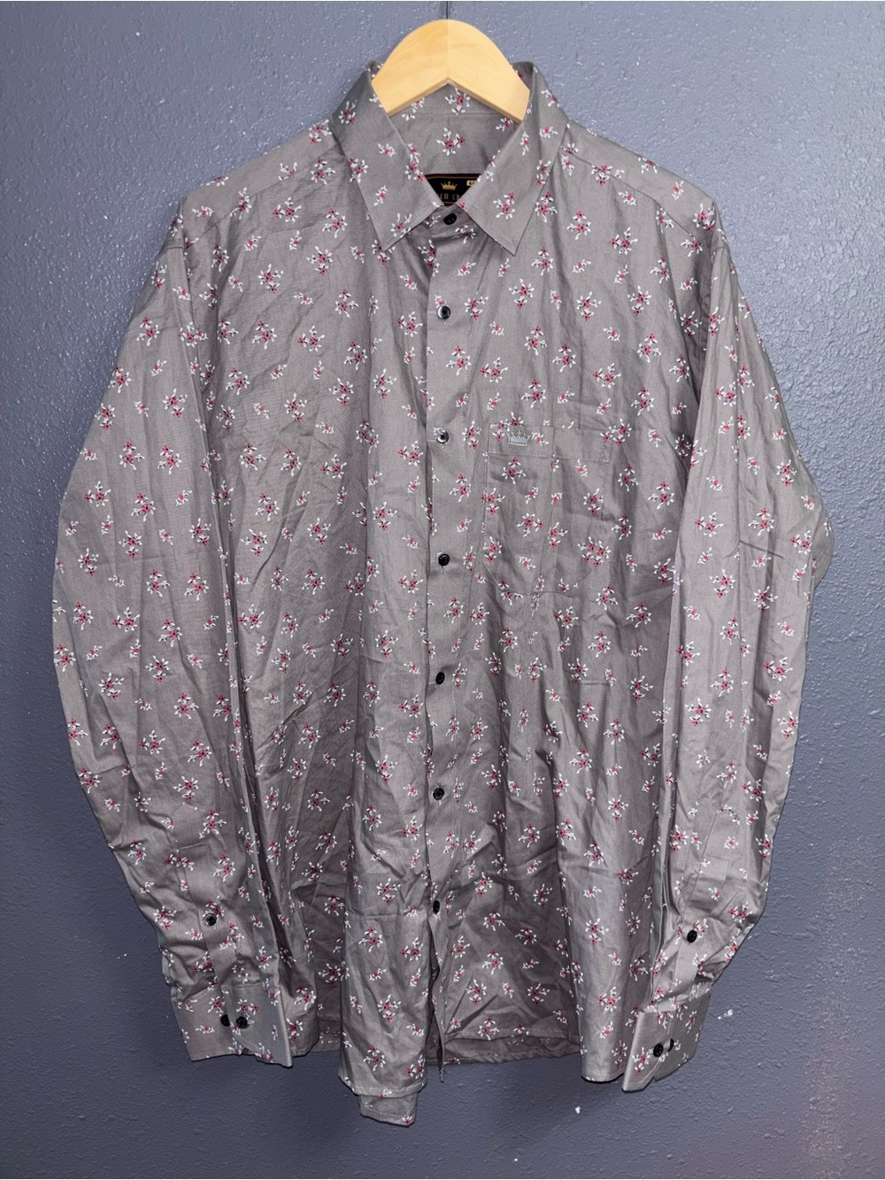 French Crown Gray Floral Button-Up Shirt